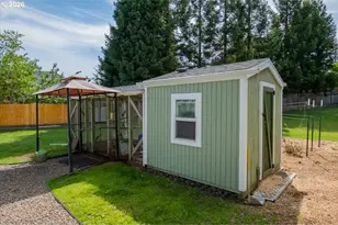 2673 NW Ashley Dr, Albany, OR 97321 - Photo 42