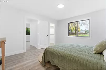 512 SW Eastman Pkwy, Gresham, OR 97080 - Photo 20