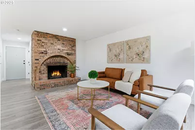 512 SW Eastman Pkwy, Gresham, OR 97080 - Photo 8