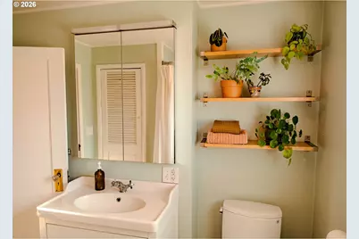 7138 N Knowles Ave, Portland, OR 97217 - Photo 16