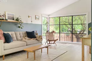 5010 SW Maplewood Rd, Portland, OR 97219 - Photo 6