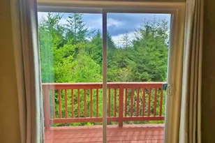 953 Inlet Loop, Coos Bay, OR 97420 - Photo 10