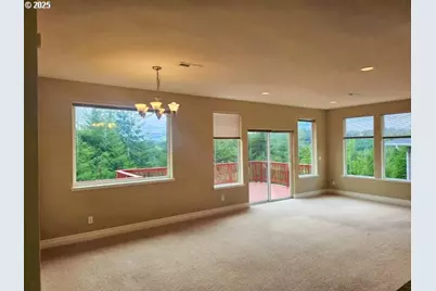 953 Inlet Loop, Coos Bay, OR 97420 - Photo 4