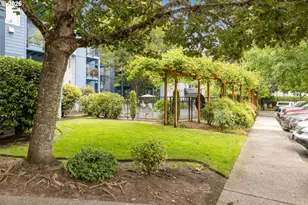 8720 SW Tualatin Rd, Tualatin, OR 97062 - Photo 2