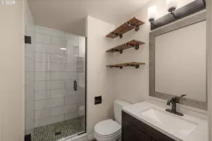 8720 SW Tualatin Rd, Tualatin, OR 97062 - Photo 16
