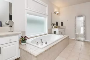 4932 Mulholland Dr, Lake Oswego, OR 97035 - Photo 22