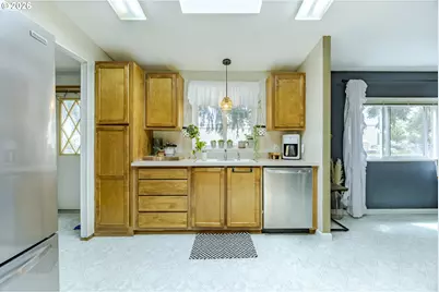 1939 McDonald Ct, Springfield, OR 97477 - Photo 16