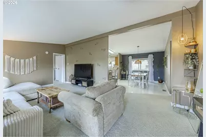 1939 McDonald Ct, Springfield, OR 97477 - Photo 6
