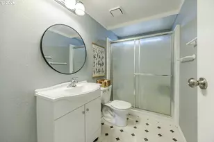 1939 McDonald Ct, Springfield, OR 97477 - Photo 28