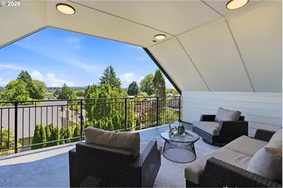 207 S Nebraska St, Portland, OR 97239 - Photo 34