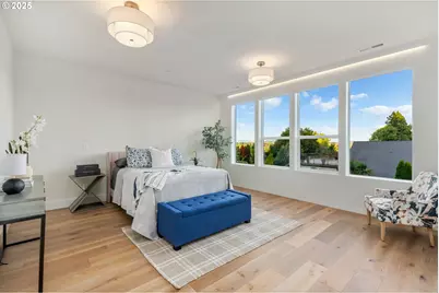 207 S Nebraska St, Portland, OR 97239 - Photo 26