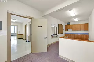 21211 Coburg Rd, Harrisburg, OR 97446 - Photo 10