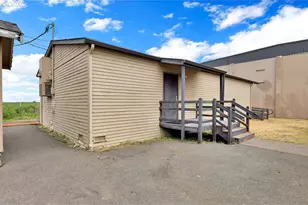 21211 Coburg Rd, Harrisburg, OR 97446 - Photo 36
