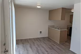 2057 NE Barberry Dr, Hillsboro, OR 97124 - Photo 10