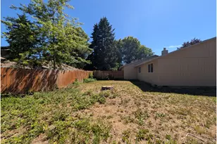 2057 NE Barberry Dr, Hillsboro, OR 97124 - Photo 16