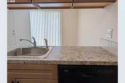 2057 NE Barberry Dr, Hillsboro, OR 97124 - Photo 12