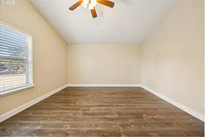 33544 SE Steinfeld St, Scappoose, OR 97056 - Photo 16