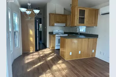 255 Outer Dr, Florence, OR 97439 - Photo 10