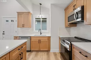 12276 Meadolawn Dr, Oregon City, OR 97045 - Photo 10