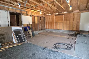486 NW 2nd St, Dufur, OR 97021 - Photo 16