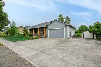 537 E Monroe St, Carlton, OR 97111 - Photo 4