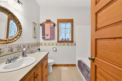 537 E Monroe St, Carlton, OR 97111 - Photo 32