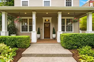 144 Leonard St, Lake Oswego, OR 97034 - Photo 2