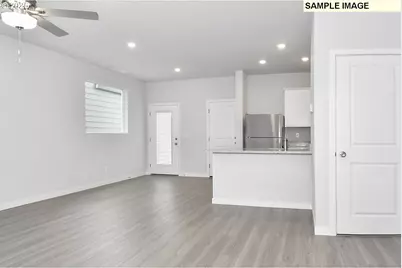 1211 Parkside Ave, Woodburn, OR 97071 - Photo 4