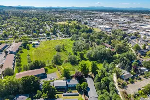 2187 W 15th Ct, Eugene, OR 97402 - Photo 36