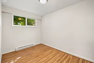 2187 W 15th Ct, Eugene, OR 97402 - Photo 16