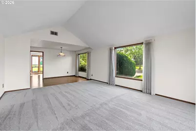 2204 NE 158th Ave, Portland, OR 97230 - Photo 10