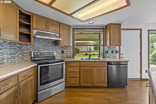 2204 NE 158th Ave, Portland, OR 97230 - Photo 16
