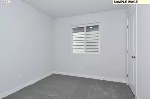 1215 Parkside Ave, Woodburn, OR 97071 - Photo 14