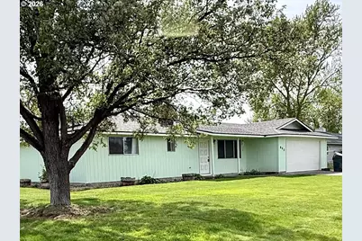 890 E Kennedy Ave, Hermiston, OR 97838 - Photo 1