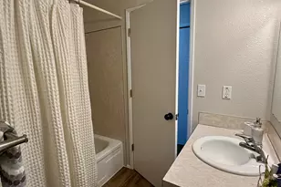 890 E Kennedy Ave, Hermiston, OR 97838 - Photo 18
