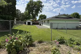 890 E Kennedy Ave, Hermiston, OR 97838 - Photo 4