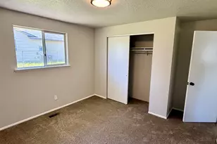 890 E Kennedy Ave, Hermiston, OR 97838 - Photo 26