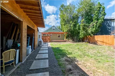 1020 N 3rd St, Woodburn, OR 97071 - Photo 46