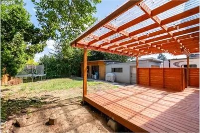 1020 N 3rd St, Woodburn, OR 97071 - Photo 42