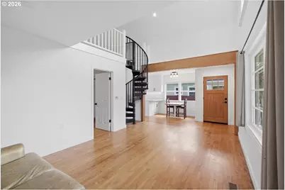 1020 N 3rd St, Woodburn, OR 97071 - Photo 12