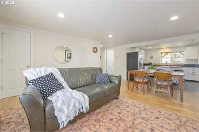 2707 Hilyard St, Eugene, OR 97405 - Photo 4