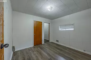 1860 Meade St, North Bend, OR 97459 - Photo 22