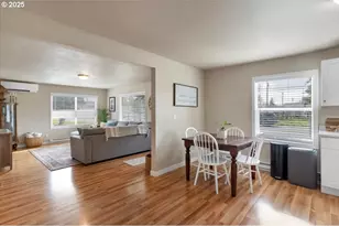 212 Picture St, Independence, OR 97351 - Photo 12