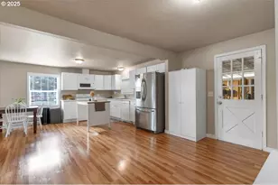 212 Picture St, Independence, OR 97351 - Photo 18