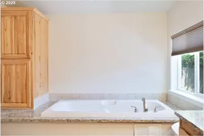 300 SW 7th Ave #102, Battle Ground, WA 98604 - Photo 14