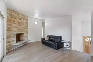 17912 NE Davis St, Portland, OR 97230 - Photo 24