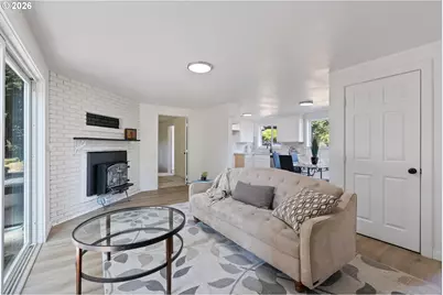 17912 NE Davis St, Portland, OR 97230 - Photo 4