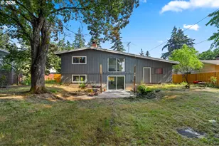 17912 NE Davis St, Portland, OR 97230 - Photo 32