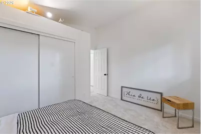 17912 NE Davis St, Portland, OR 97230 - Photo 16