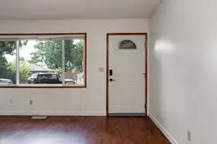 21304 SE Yamhill St, Gresham, OR 97030 - Photo 8